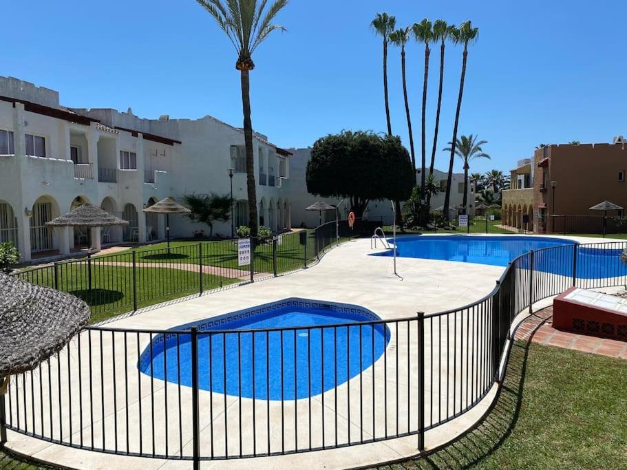 Apartamentos Rio Marinas 15 Playazo Beach Nerja Exterior photo